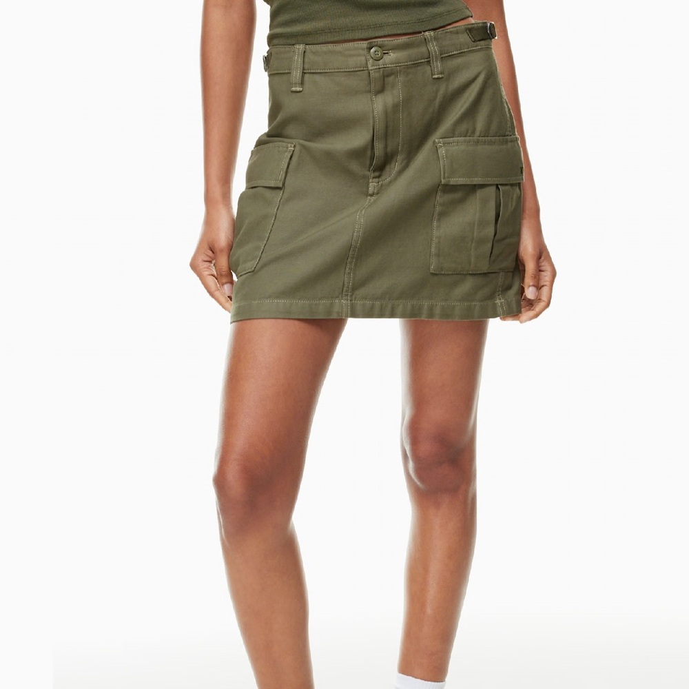 NWOT ARITZIA TNA Supply Cargo Micro Skirt Size8 - Picture 2 of 9
